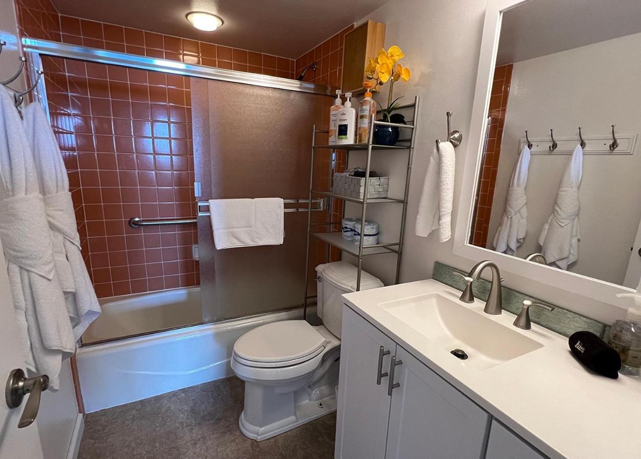 Kona Magic Ali'I - Top Floor Views, Pool, Beach, Sunsets Kailua-Kona Exteriör bild